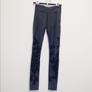 Fabletics|Grey Leggings w Black Floral